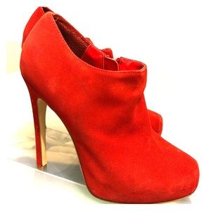 Steve Madden suede ankle bootie